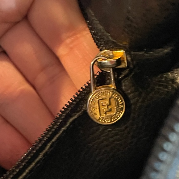 💵SOLD💵Authentic Fendi Pequin Canvas Crossbody Handbag - Picture 11 of 16